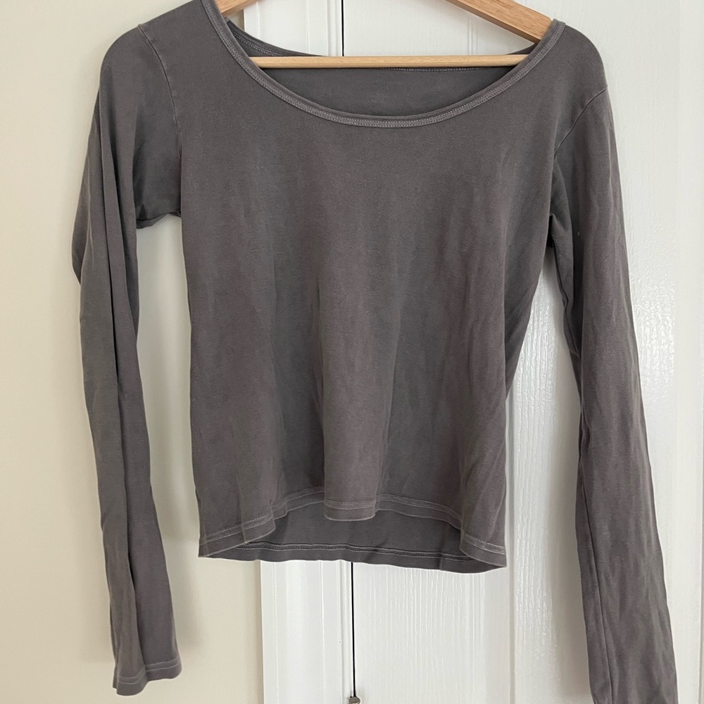 Brandy Melville grey long sleeve top
